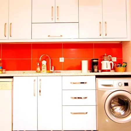 Amazing View, 1-Bedroom, Parking, Wifi, Quiet, Terrace, 4 People Flat Διαμέρισμα